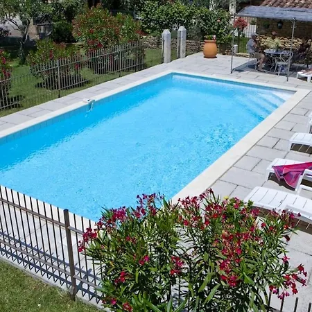 Charmante A Avec Piscine Partagee Villa