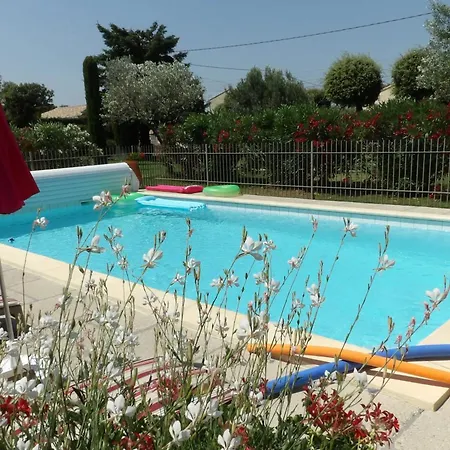 Charmante A Avec Piscine Partagee *