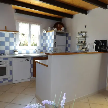 Charmante A Avec Piscine Partagee Villa